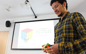 La competició nacional del cub de Rubik ja ha assolit els 60 inscrits